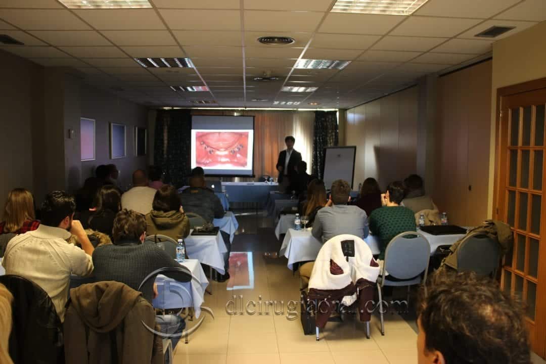formación en cirugía oral e implantología